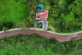 Casa de campo en Las Cañadas, Alberca climatizada